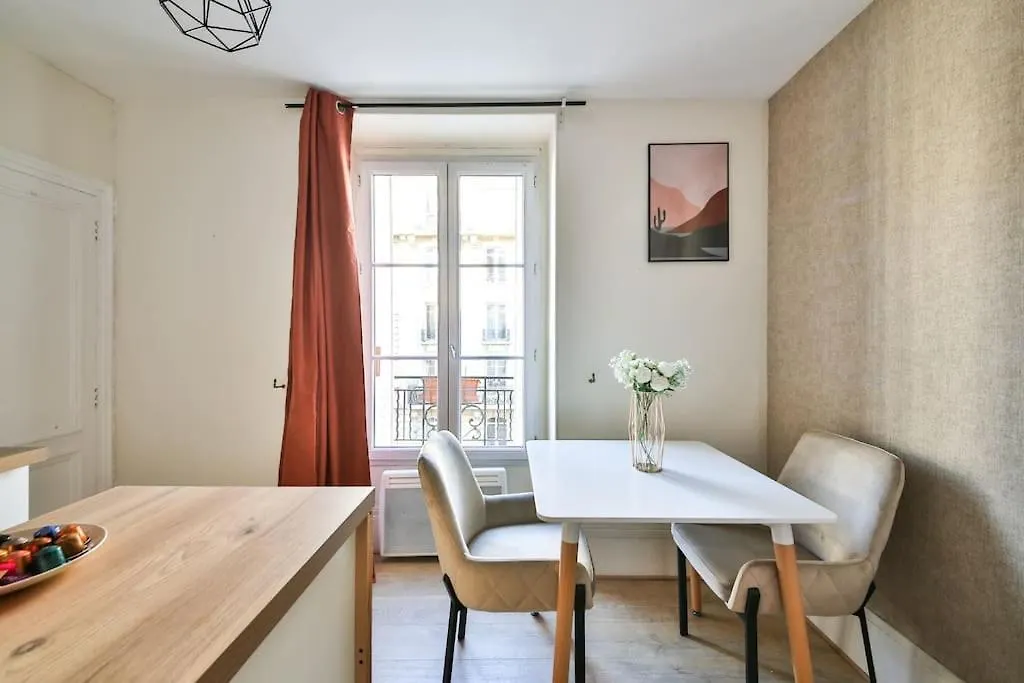 31.Studio 2Pers#Sevres-Lecourbe#Necker Paris 0*,